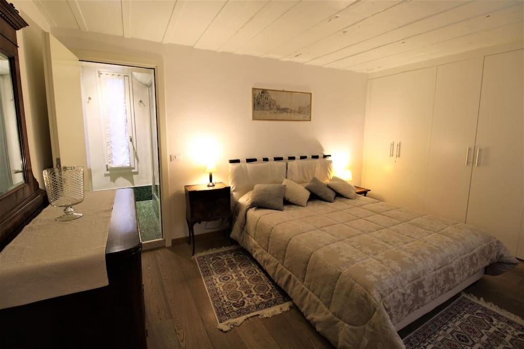 San Marco Charming Apartment With Canal View Venedig Exterior foto